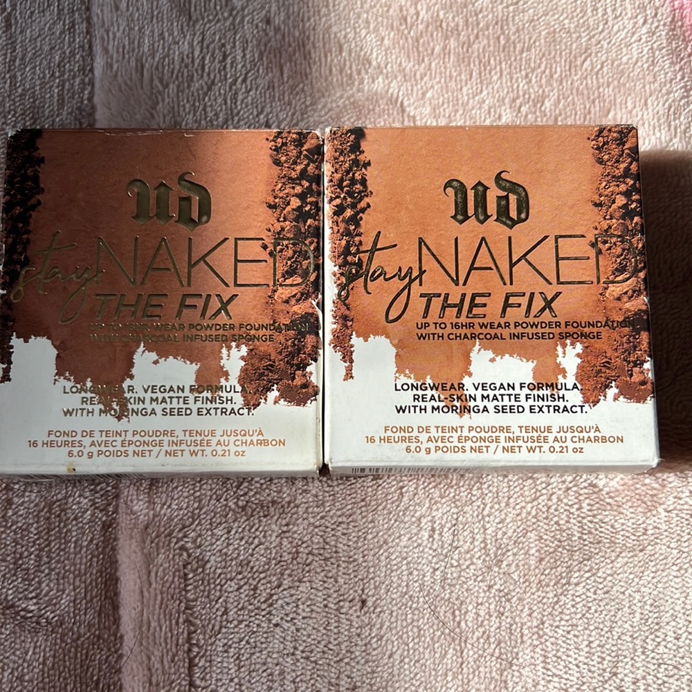 Urban Decay Stay Naked 16 Hour Powder Foundation with charcoal sponge bundle